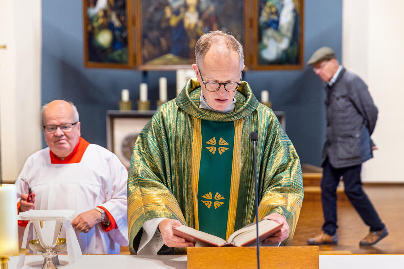 Rob, pastoor Sweer en Jos