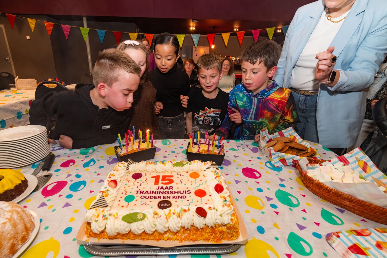Taart jubileumfeest Trainingshuis O&K